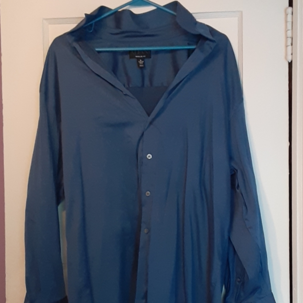 NWOT  On Sale Alfani Dress Shirt